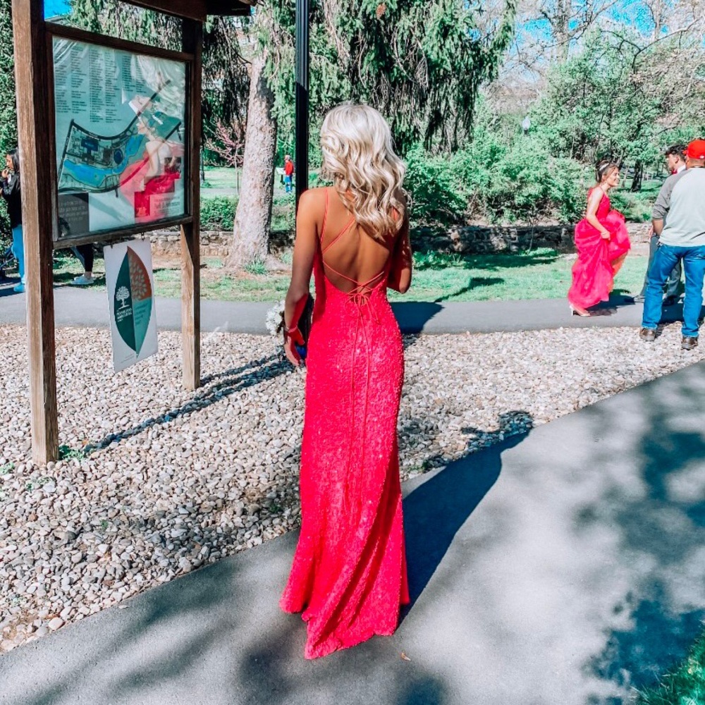 Hot pink sherri hill prom dress